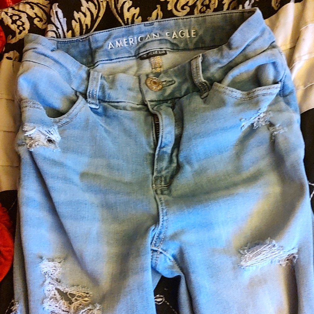 American eagle high rise jegging ripped skinnys.